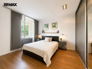 Pronájem bytu 2+kk, Praha - Bubeneč, Eliášova, 102 m2