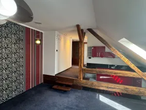 Pronájem bytu 1+kk, Chomutov, Kukaňova, 55 m2