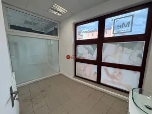 Pronájem kanceláře, Litvínov - Horní Litvínov, náměstí Míru, 66 m2