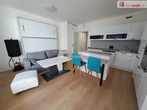 Pronájem bytu 1+kk, Praha - Nusle, Nuselská, 34 m2