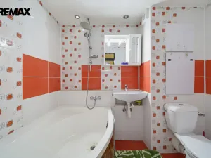 Prodej bytu 3+1, Sokolov, Křížová, 69 m2