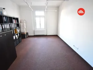 Pronájem kanceláře, Karlovy Vary, Bělehradská, 112 m2