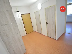 Pronájem bytu 2+1, Toužim, Na Zámecké, 67 m2