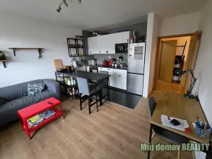 Pronájem bytu 2+kk, Praha - Zbraslav, Neumannova, 41 m2