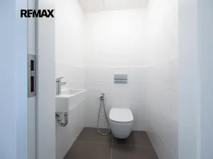 Pronájem bytu 3+kk, Praha - Modřany, Kolmanova, 77 m2