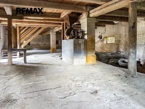 Prodej zemědělského objektu, Počedělice, 2500 m2