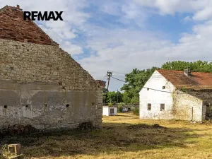 Prodej zemědělského objektu, Počedělice, 2500 m2