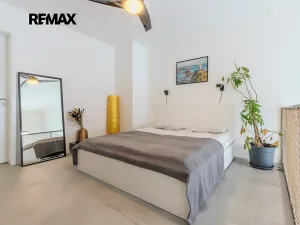 Prodej bytu 2+kk, Praha - Libeň, Novovysočanská, 45 m2