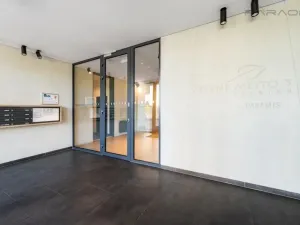 Pronájem bytu 3+kk, Praha - Hrdlořezy, Učňovská, 83 m2