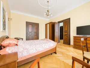 Prodej bytu 3+1, Praha - Malá Strana, Petřínská, 102 m2