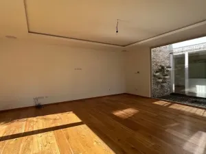 Prodej rodinného domu, Tři Dvory, 235 m2