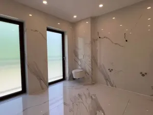 Prodej rodinného domu, Tři Dvory, 235 m2