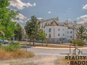 Prodej bytu 1+kk, Znojmo, U Lesíka, 33 m2