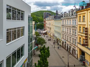 Prodej atypického bytu, Karlovy Vary, T. G. Masaryka, 194 m2