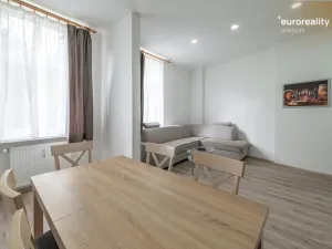 Prodej atypického bytu, Karlovy Vary, T. G. Masaryka, 194 m2