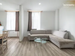 Prodej atypického bytu, Karlovy Vary, T. G. Masaryka, 194 m2
