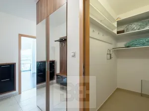 Pronájem bytu 3+kk, Praha - Velká Chuchle, Mrkosova, 70 m2