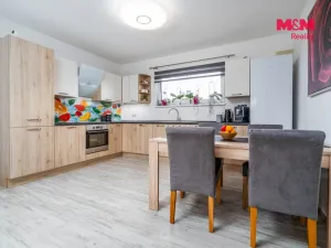 Prodej rodinného domu, Vodochody - Hoštice, Na Kopečku, 90 m2
