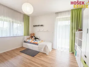 Prodej rodinného domu, Holubice, 240 m2
