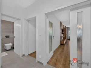 Pronájem bytu 2+kk, Praha - Modřany, Rorýsová, 66 m2