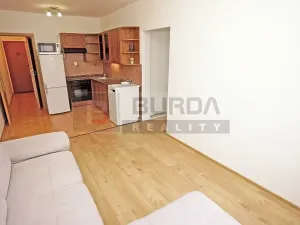 Pronájem bytu 2+kk, Praha - Troja, Hnězdenská, 36 m2