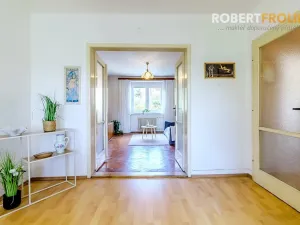Prodej bytu 2+1, Praha - Bubeneč, Ve struhách, 48 m2