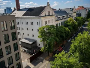 Pronájem bytu 2+kk, Praha - Holešovice, Komunardů, 60 m2
