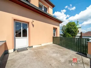 Prodej rodinného domu, Plesná, 5. května, 185 m2