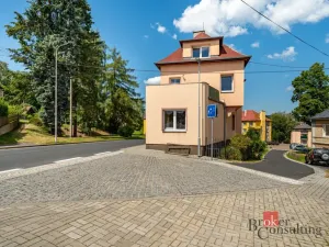 Prodej rodinného domu, Plesná, 5. května, 185 m2