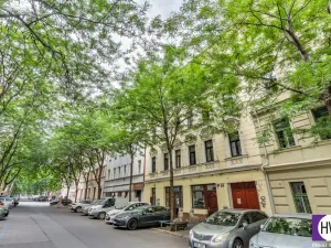 Prodej atypického bytu, Praha, Jagellonská, 16 m2