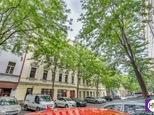 Prodej atypického bytu, Praha, Jagellonská, 16 m2