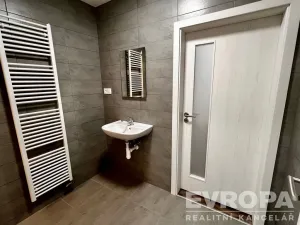 Pronájem bytu 1+kk, Žirovnice, Havlíčkovo náměstí, 32 m2