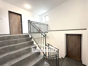Pronájem bytu 2+kk, Otrokovice, tř. Osvobození, 40 m2