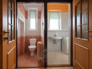 Prodej vícegeneračního domu, Praha, Hejtmanská, 275 m2