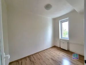 Prodej bytu 3+1, Stříbro, Brožíkova, 56 m2