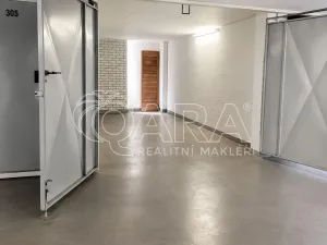 Pronájem garáže, Praha - Střížkov, Bešťákova, 18 m2