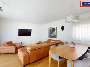 Prodej rodinného domu, Ochoz u Brna, 288 m2