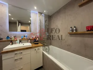 Pronájem bytu 2+kk, Praha - Troja, Hnězdenská, 56 m2