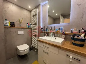Pronájem bytu 2+kk, Praha - Troja, Hnězdenská, 56 m2