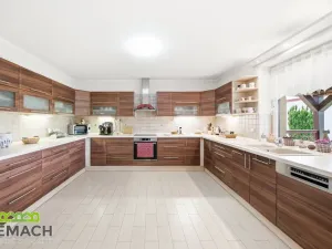 Prodej rodinného domu, Blatnice pod Svatým Antonínkem, 335 m2