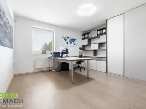 Prodej rodinného domu, Blatnice pod Svatým Antonínkem, 335 m2