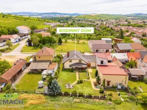 Prodej rodinného domu, Blatnice pod Svatým Antonínkem, 335 m2