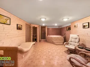Prodej rodinného domu, Blatnice pod Svatým Antonínkem, 335 m2