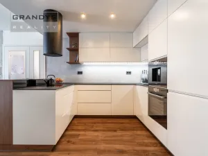 Pronájem bytu 3+kk, Praha, K Beranovu, 77 m2