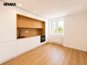 Pronájem bytu 2+1, Příbram - Příbram VII, náměstí 17. listopadu, 56 m2