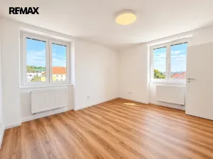 Pronájem bytu 2+1, Příbram - Příbram VII, náměstí 17. listopadu, 56 m2