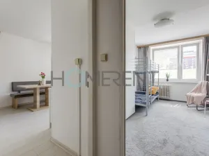 Pronájem bytu 2+kk, Praha, Generála Janouška, 43 m2