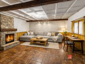 Prodej chaty, Týn nad Vltavou - Hněvkovice na levém břehu Vltavy, 80 m2