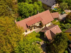 Prodej rodinného domu, Neveklovice, 200 m2