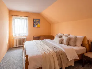 Prodej rodinného domu, Neveklovice, 200 m2